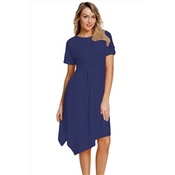 Синее приталенное платье с короткими рукавами и асимметричной расклешенной юбкой