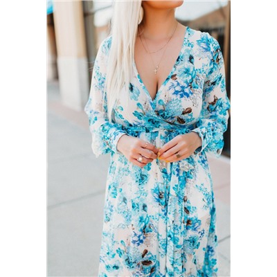 Голубое платье макси с V-образным вырезом и цветочным принтом с запахом