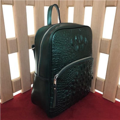 Оригинальный рюкзак-трансформер City_Chik формата А4 из натуральной кожи под рептилию цвета изумрудный перламутр.