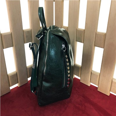 Функциональный рюкзак-трансформер Paradise из качественной натуральной кожи цвета зеленый опал с перламутром.