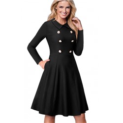 Черное приталенное платье с пышной юбкой и двойной линией пуговиц