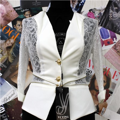 Размер 42.Стильный женский пиджак Ying_Collection с оригинальным орнаментом белого цвета.