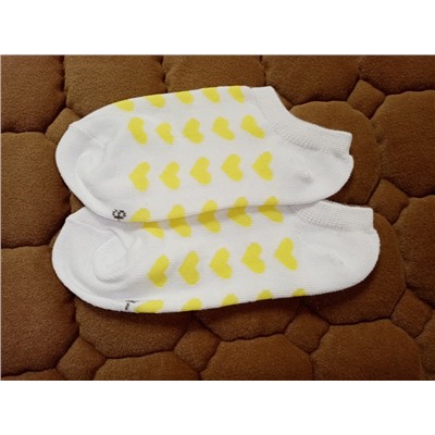 Носки белые в желтое сердечко  N-18.15см-19см