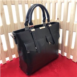 Элегантная сумка Fontaine формата А4 из качественной натуральной кожи черного цвета.