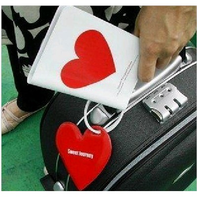 Обложка на паспорт+бирка на чемодан Сердце