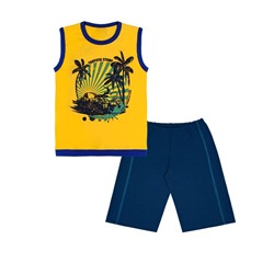 Спортивный комплект для мальчика с шортами и желтой футболкой