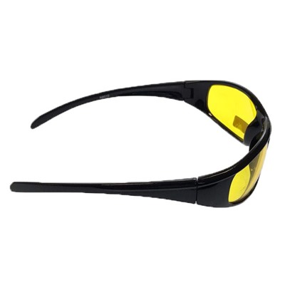 Стильные мужские очки Onza в чёрной матовой оправе с прозрачно-жёлтыми линзами.