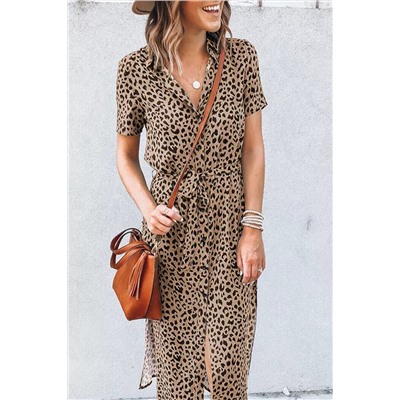 Леопардовое платье-миди с разрезом и отложным воротником