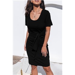 Черное платье-футболка в рубчик с завязкой на талии