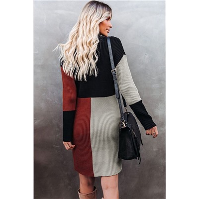 Трехцветное вязаное платье-свитер: черный, серый, красный