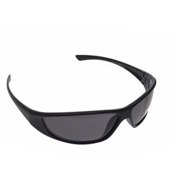 Стильные мужские очки Onza в чёрной матовой оправе с затемнёнными линзами.