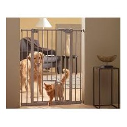 Savic Перегородка-дверь д/ собак DOG BARRIER 107 см с дверью для кошек S3214