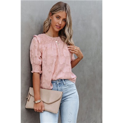 Розовая текстурированная блуза с коротким рукавом и рюшами
