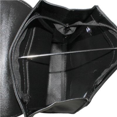 Миниатюрная сумка-рюкзачок Titanium из эко-кожи жемчужно-серого цвета.
